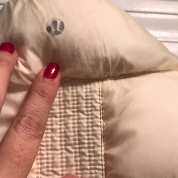 Lululemon Goose Down Puffer Vest - Picture 4 of 7